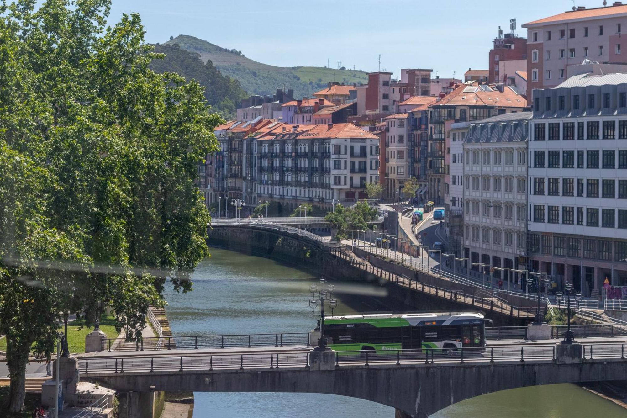 Apartamento Con Vistas A La Ria บิลเบา ภายนอก รูปภาพ