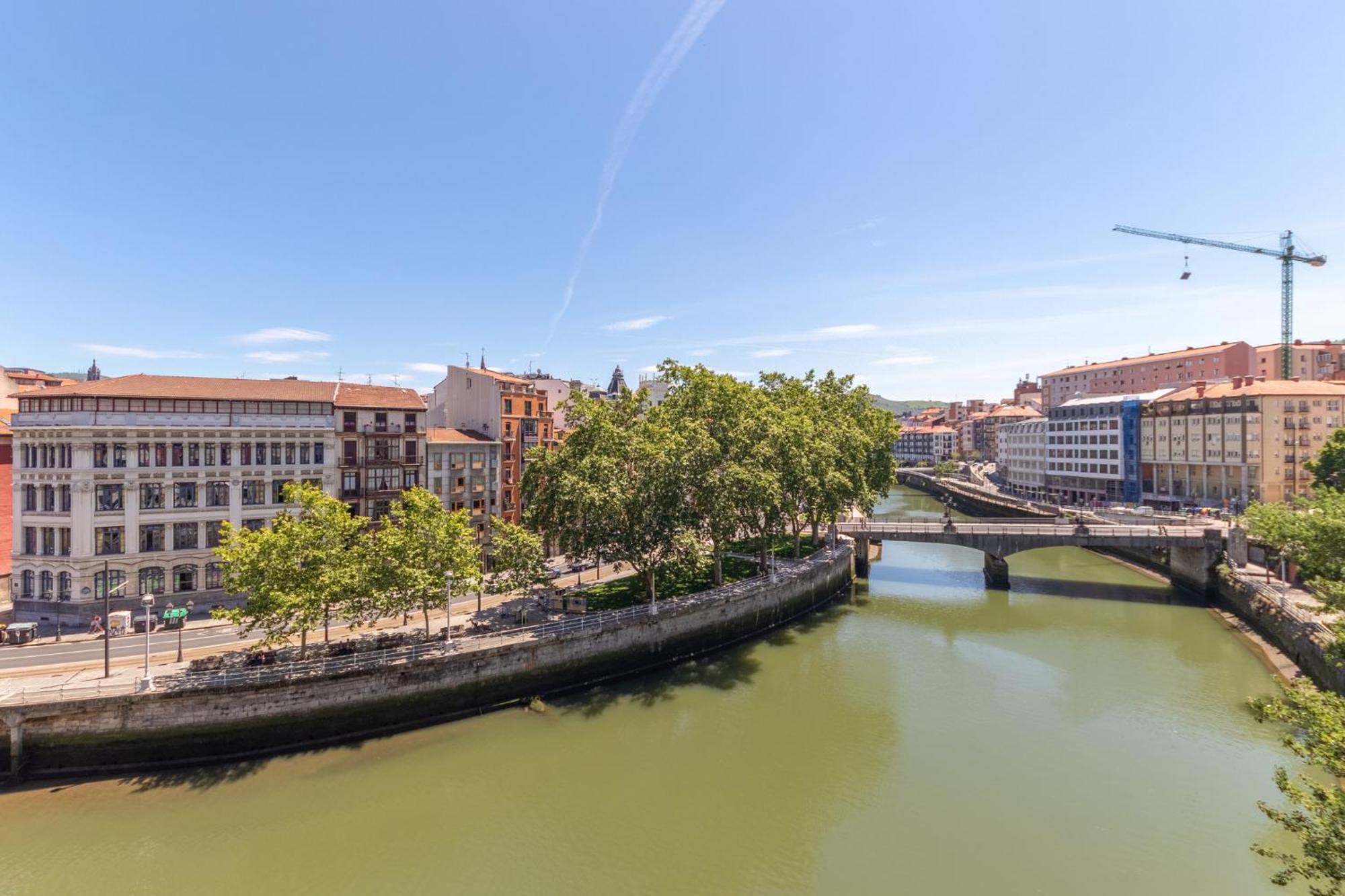 Apartamento Con Vistas A La Ria บิลเบา ภายนอก รูปภาพ